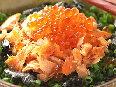 日本金枪鱼腩配鲟鱼子酱